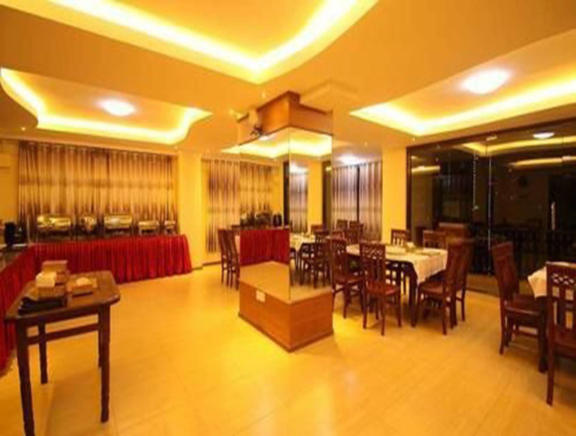 Hotel United Μανταλέι Εξωτερικό φωτογραφία