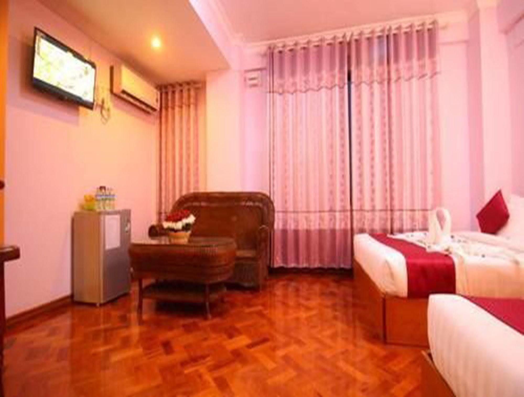 Hotel United Μανταλέι Εξωτερικό φωτογραφία