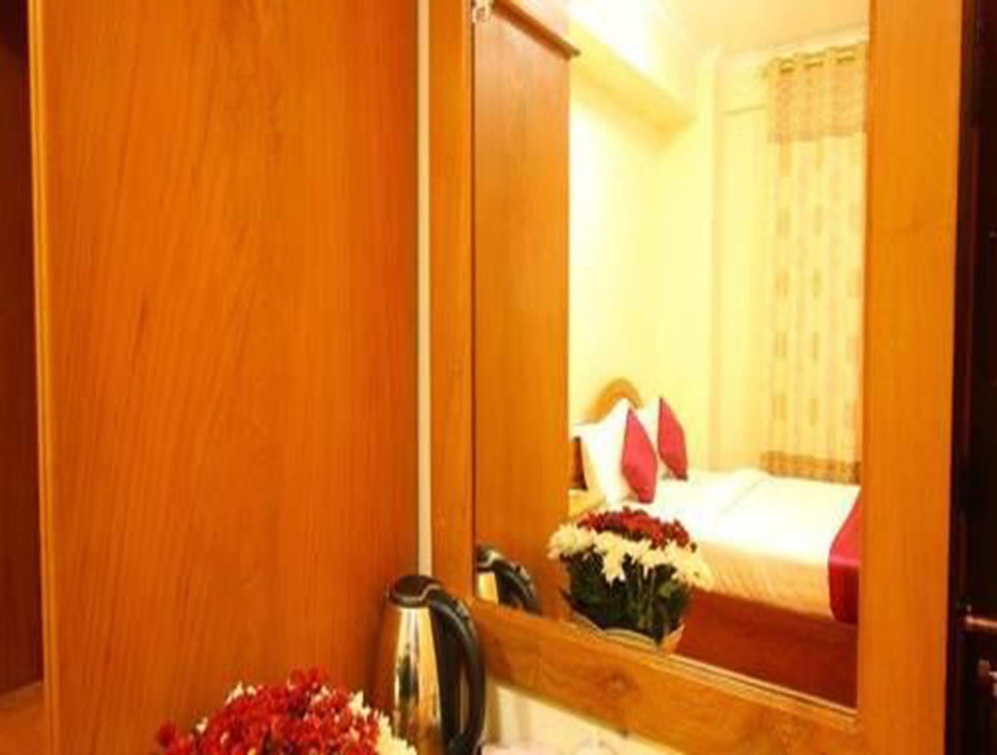 Hotel United Μανταλέι Εξωτερικό φωτογραφία