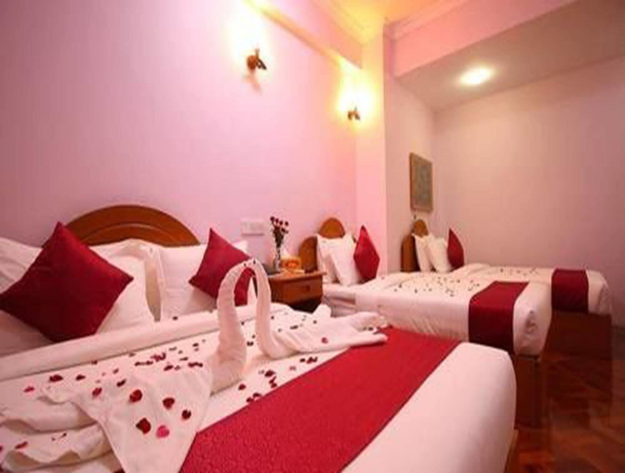 Hotel United Μανταλέι Εξωτερικό φωτογραφία