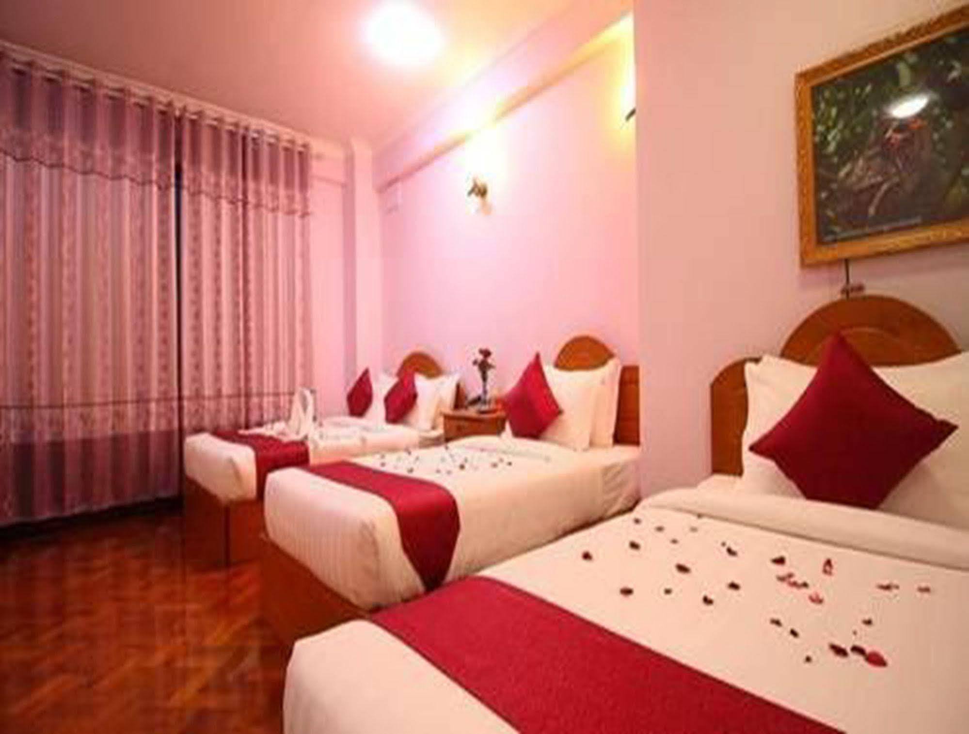 Hotel United Μανταλέι Εξωτερικό φωτογραφία