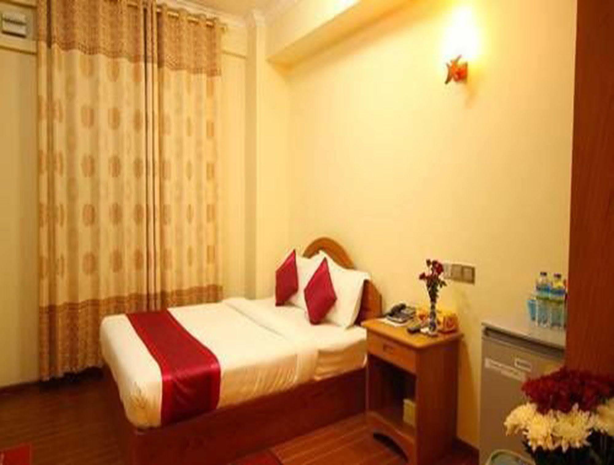 Hotel United Μανταλέι Εξωτερικό φωτογραφία