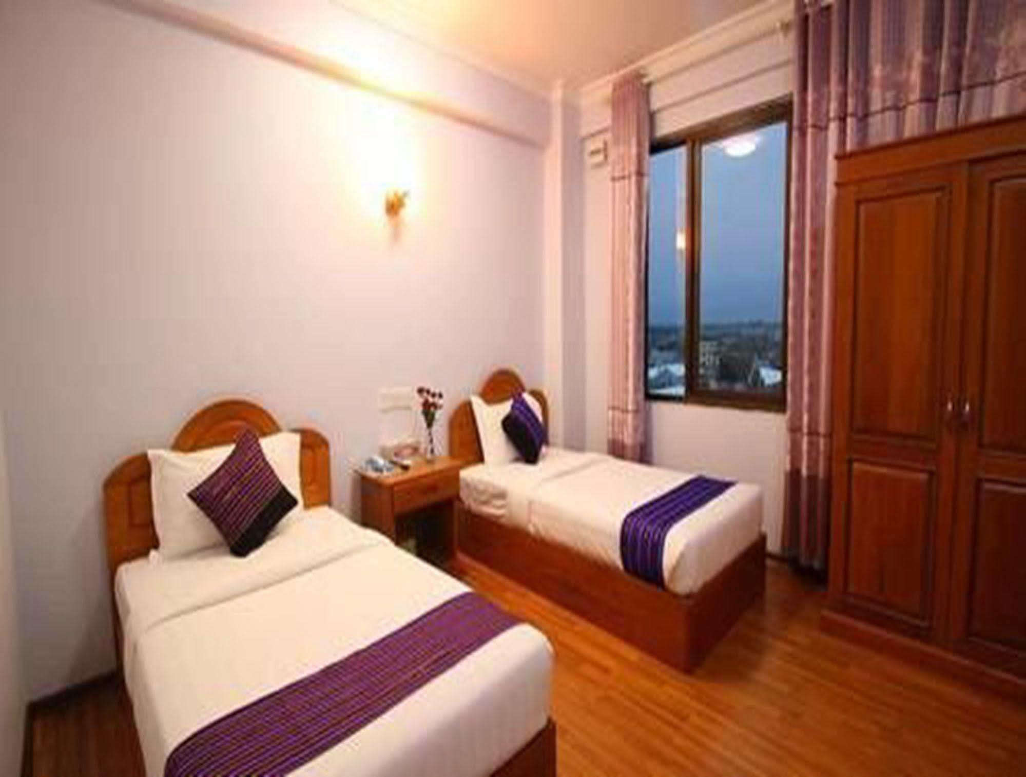 Hotel United Μανταλέι Εξωτερικό φωτογραφία